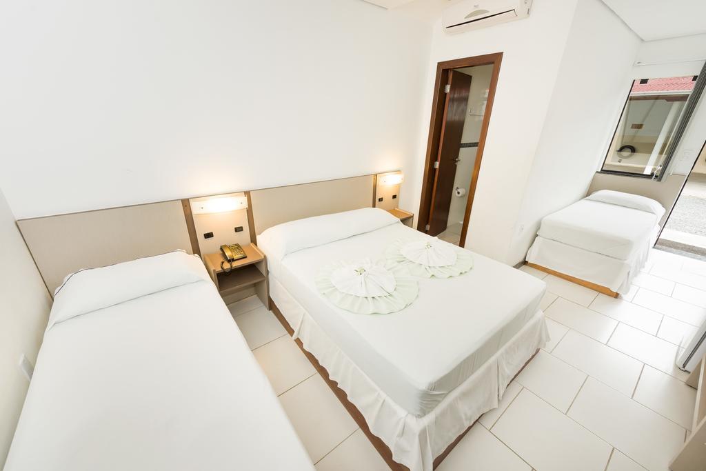 Hotel Brasil ペーニャ 部屋 写真